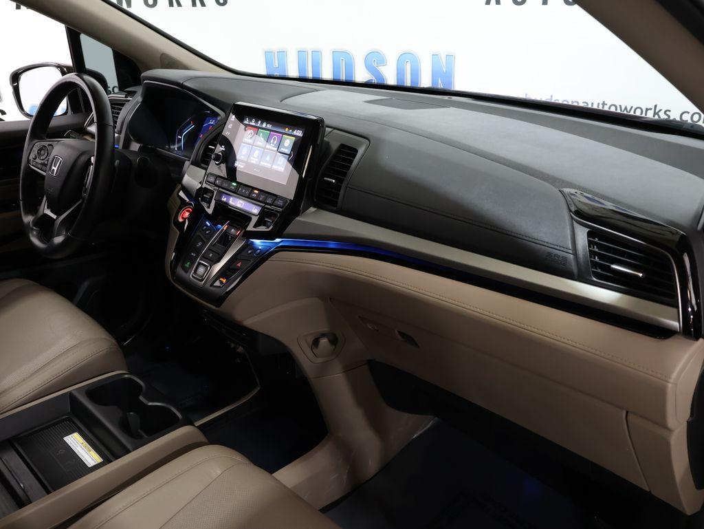 2019 Honda Odyssey - $31,100