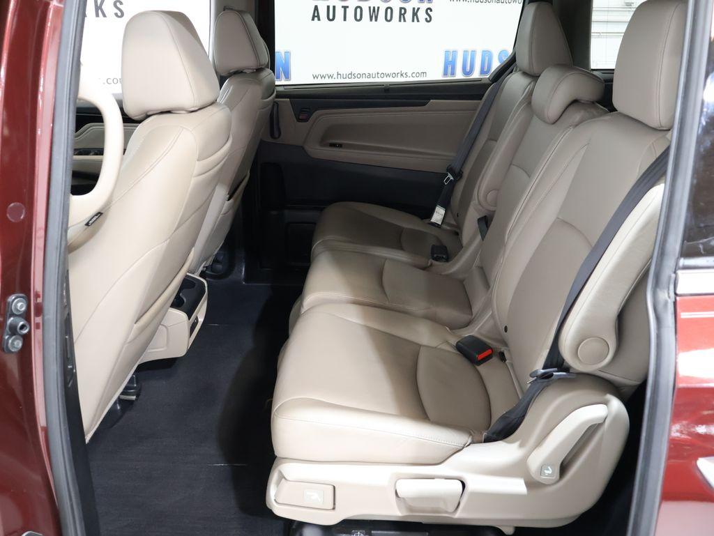 2019 Honda Odyssey - $31,100