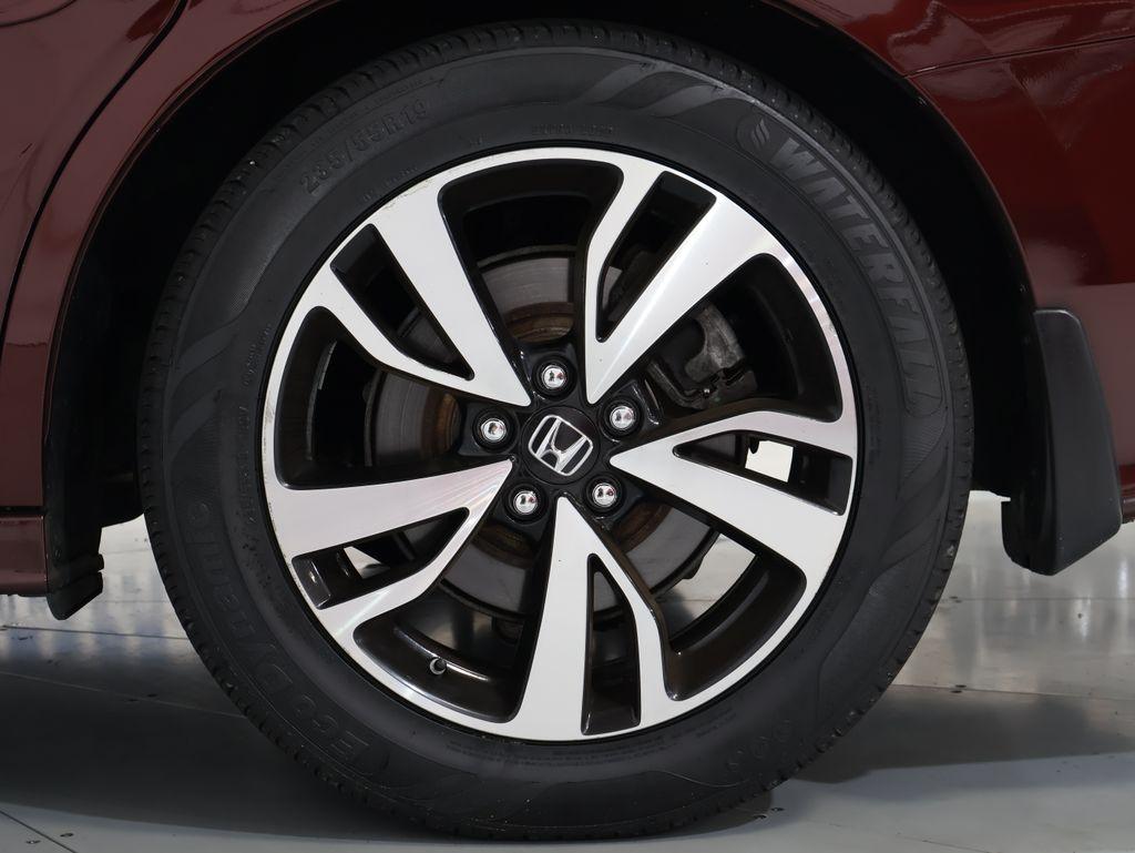 2019 Honda Odyssey - $31,100