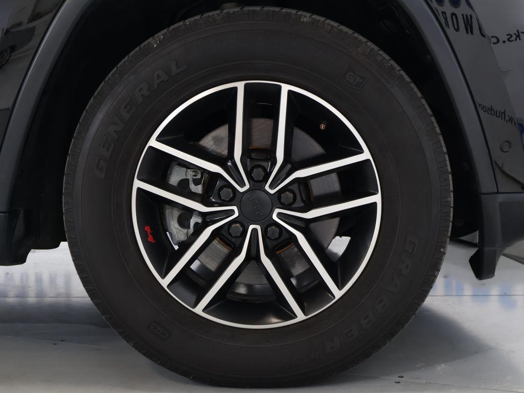 2019 Jeep Cherokee - $25,900