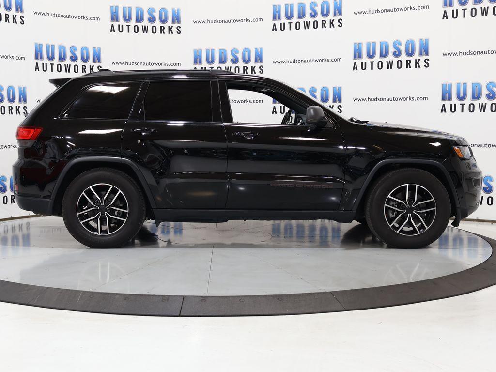 2019 Jeep Cherokee - $25,900
