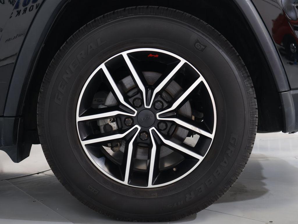 2019 Jeep Cherokee - $25,900