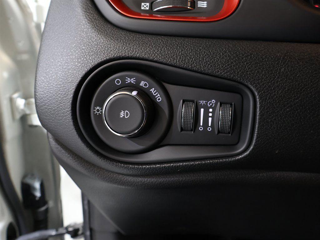 2018 Jeep Renegade - $12,100