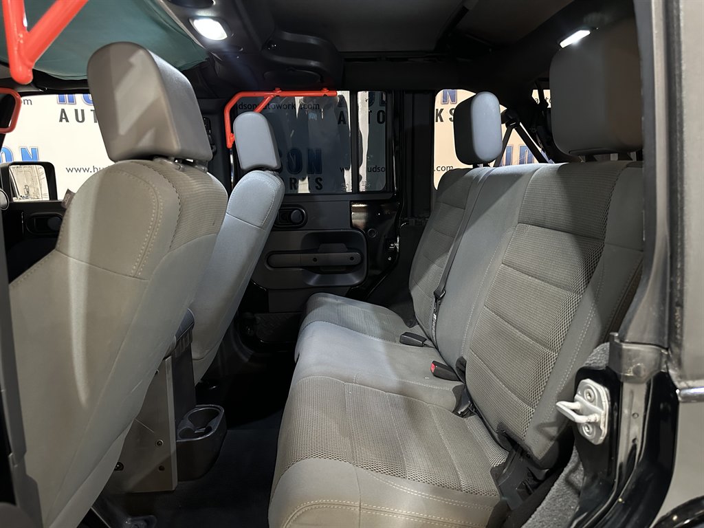 2007 Jeep Wrangler Unlimited Sahara photo