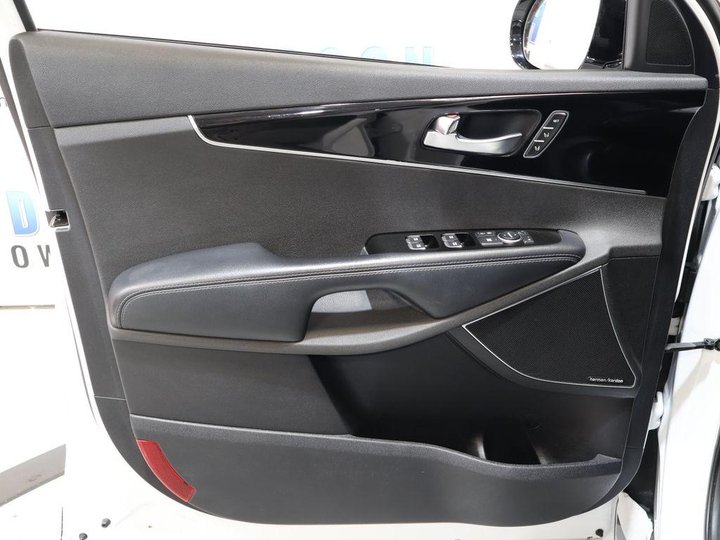 2019 Kia Sorento - $24,000