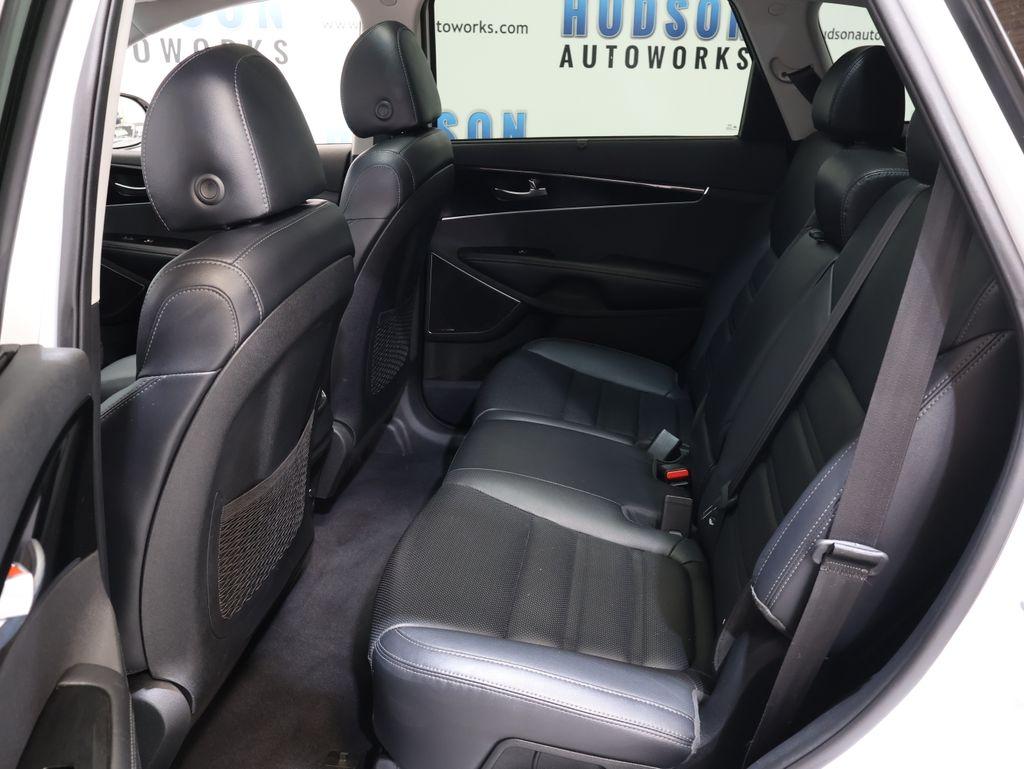 2019 Kia Sorento - $24,000
