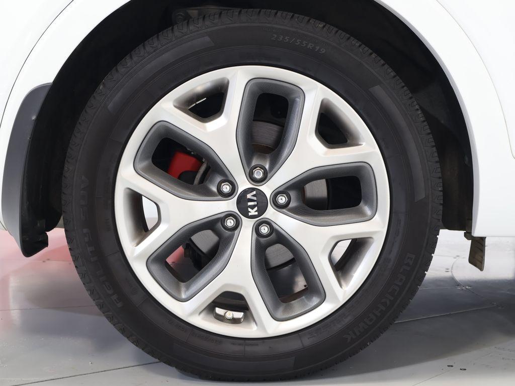 2019 Kia Sorento - $24,000