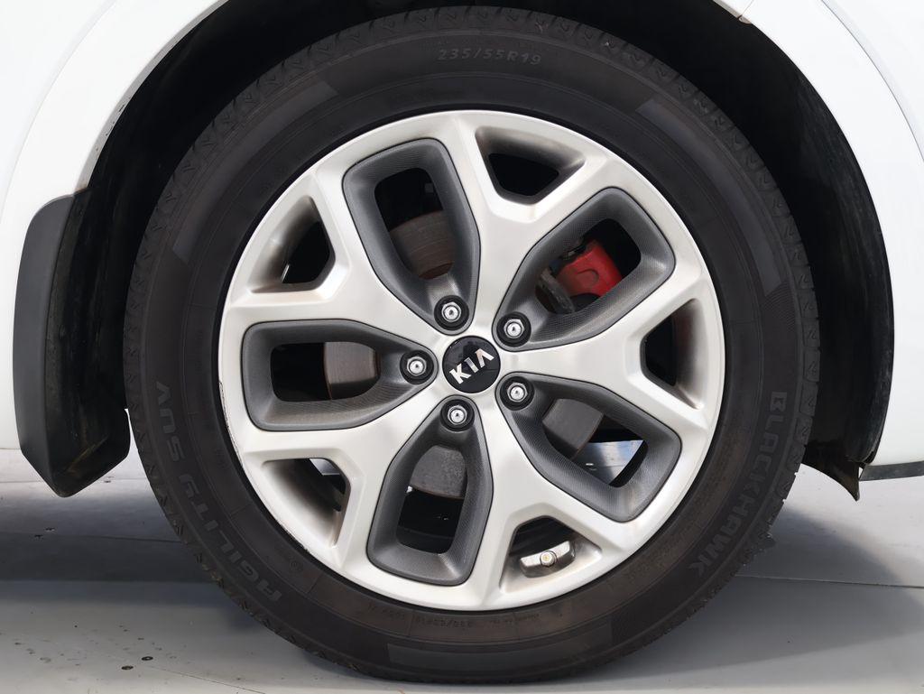 2019 Kia Sorento - $24,000