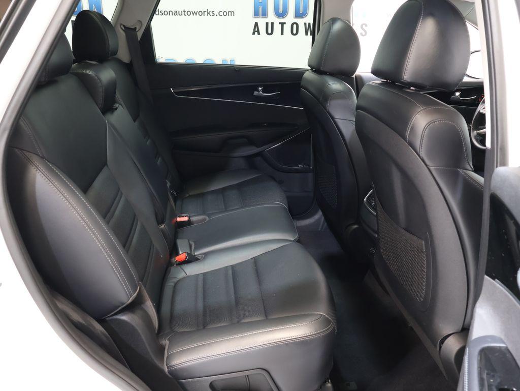 2019 Kia Sorento - $24,000