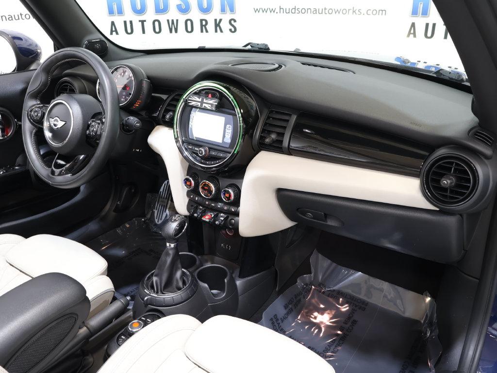 2017 MINI Cooper - $15,800