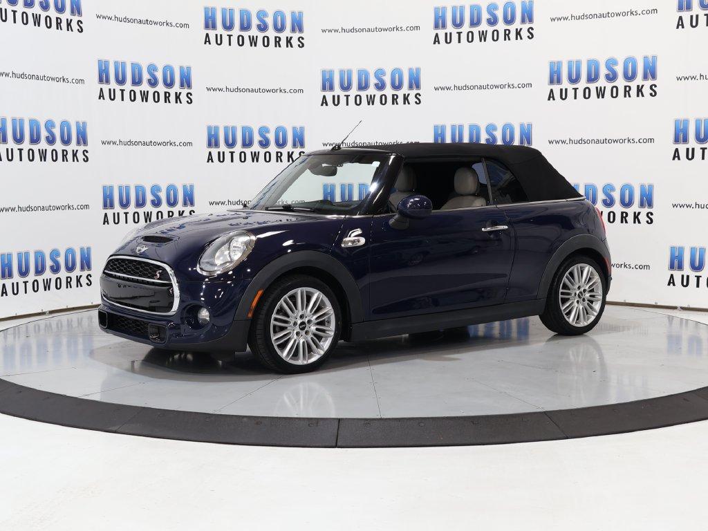 2017 MINI Cooper - $15,800