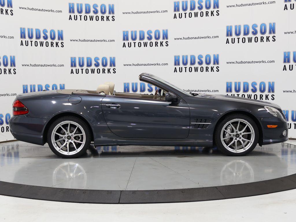 2009 Mercedes-Benz SL-Class - $23,100