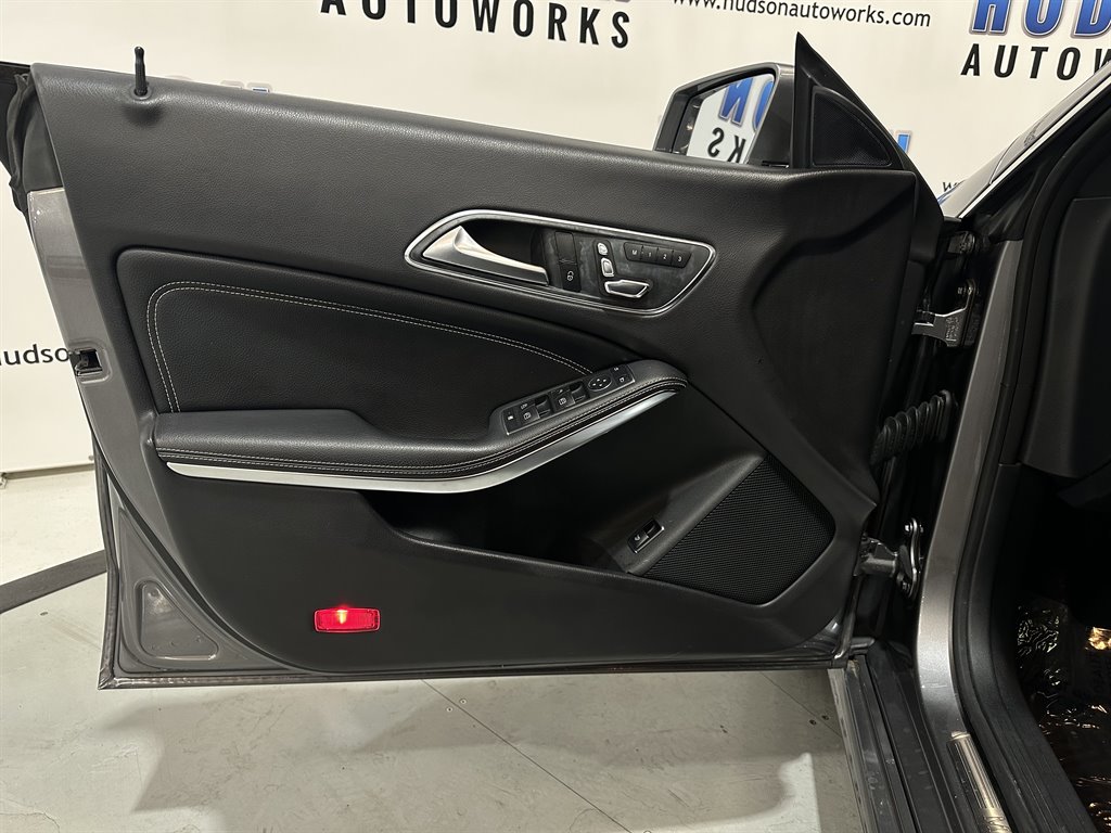 2018 Mercedes-Benz cla CLA250 photo