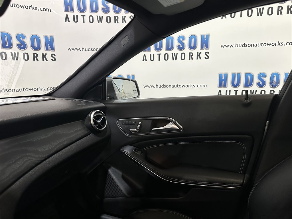 2018 Mercedes-Benz cla CLA250 photo