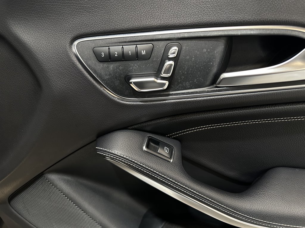 2018 Mercedes-Benz cla CLA250 photo