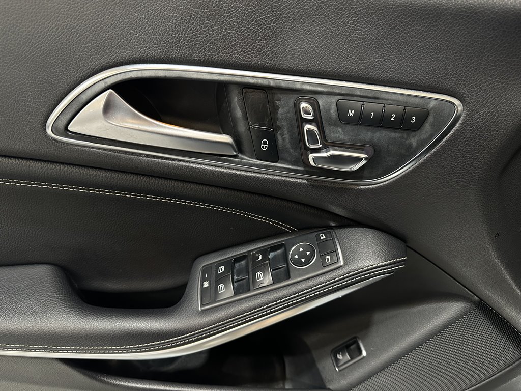 2018 Mercedes-Benz cla CLA250 photo