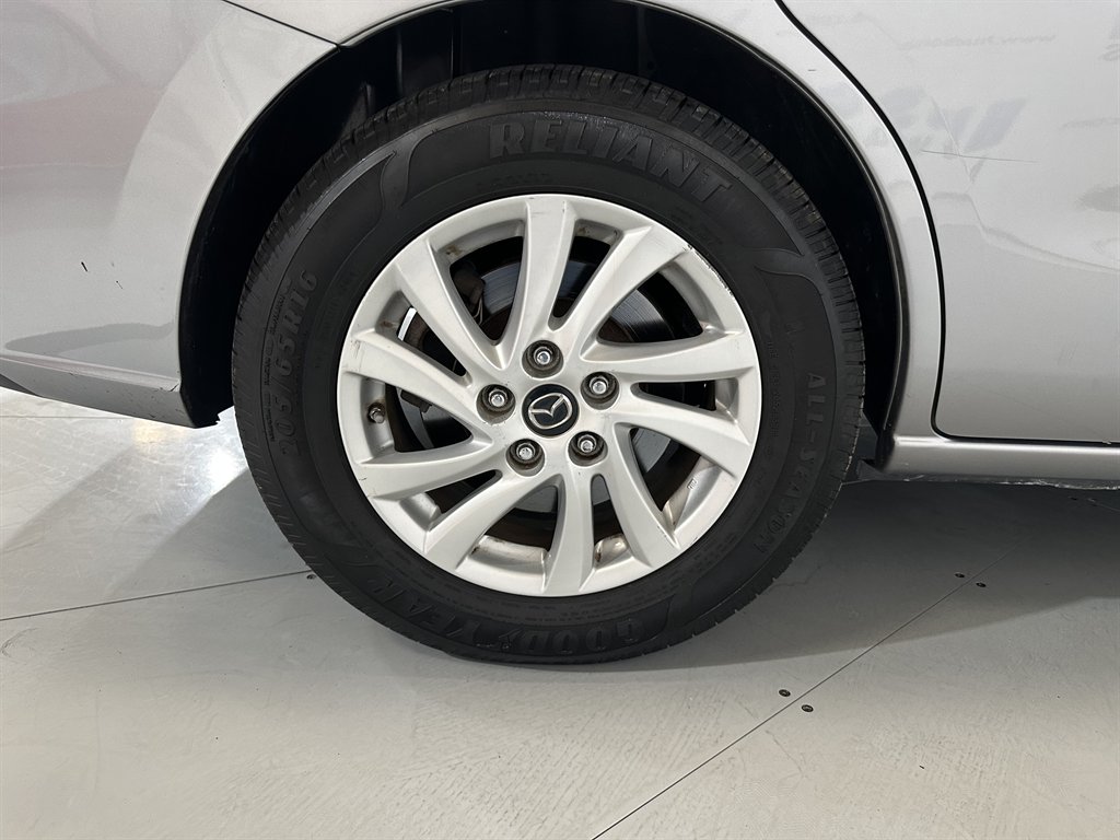 2015 Mazda Mazda5 Sport photo