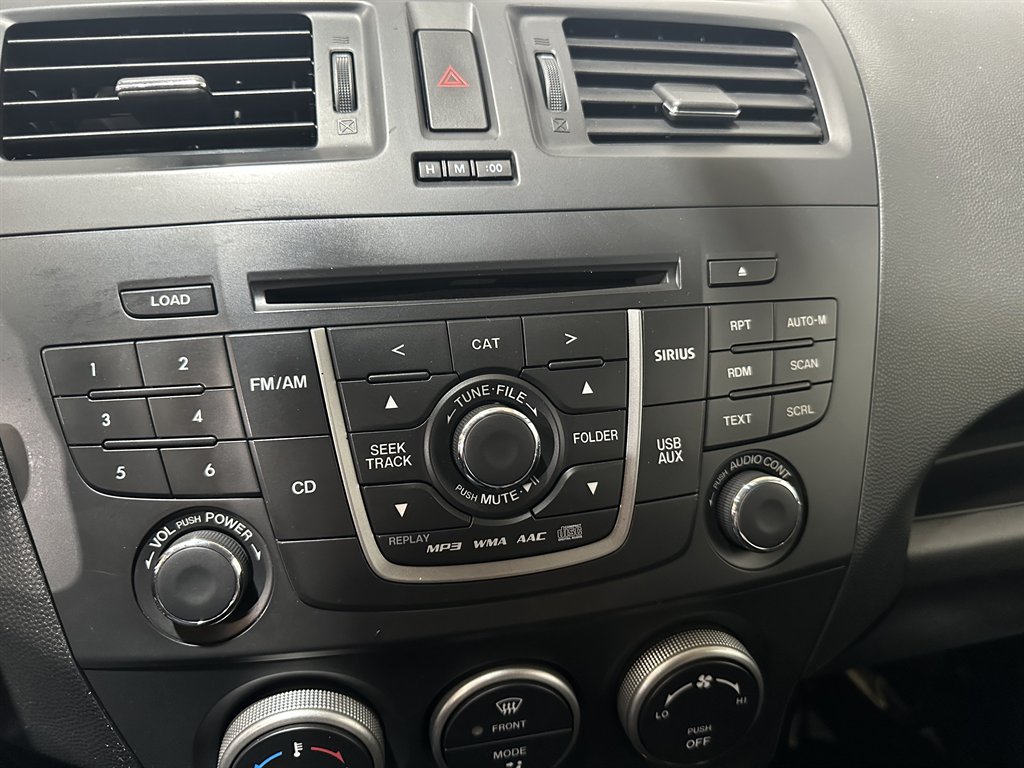 2015 Mazda Mazda5 Sport photo