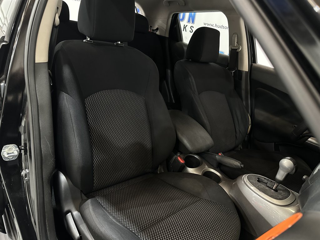 2015 Nissan JUKE S photo