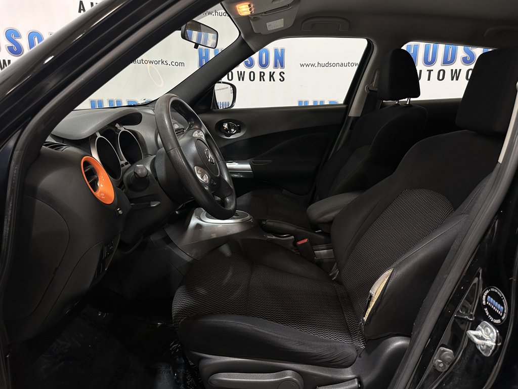 2015 Nissan JUKE S photo