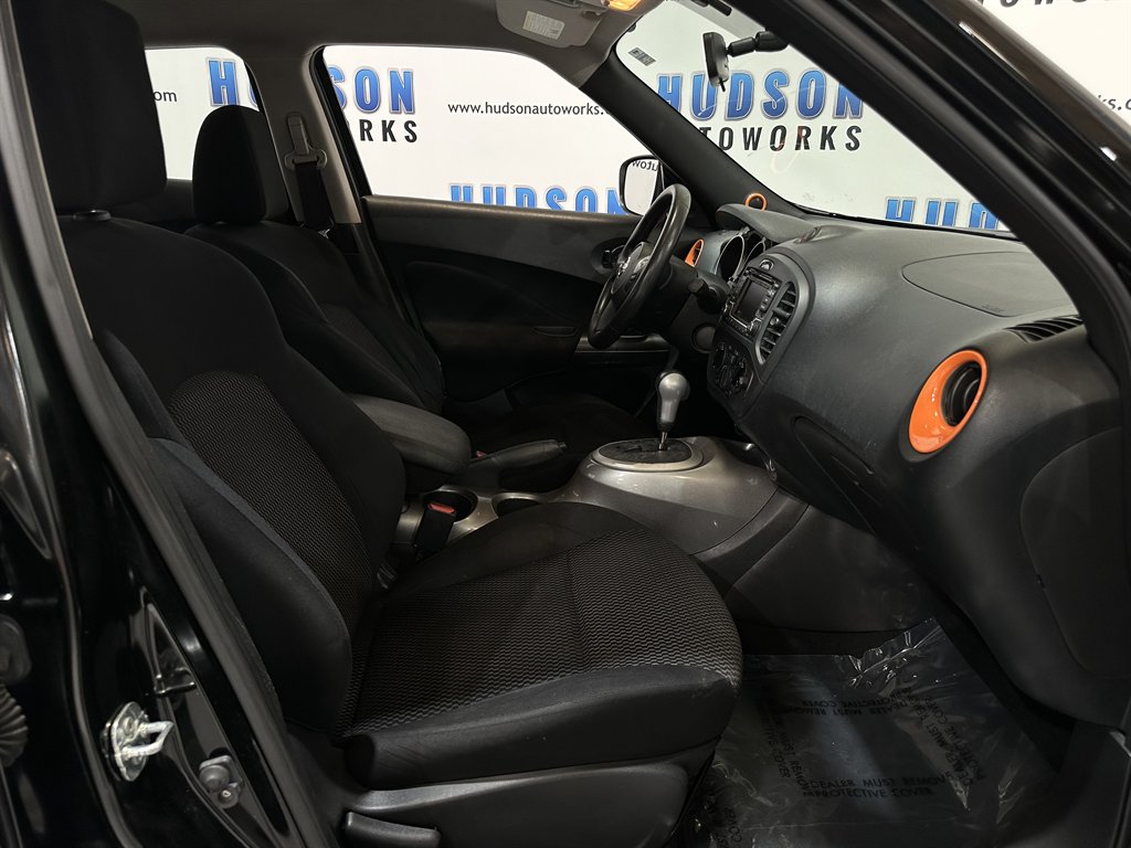 2015 Nissan JUKE S photo