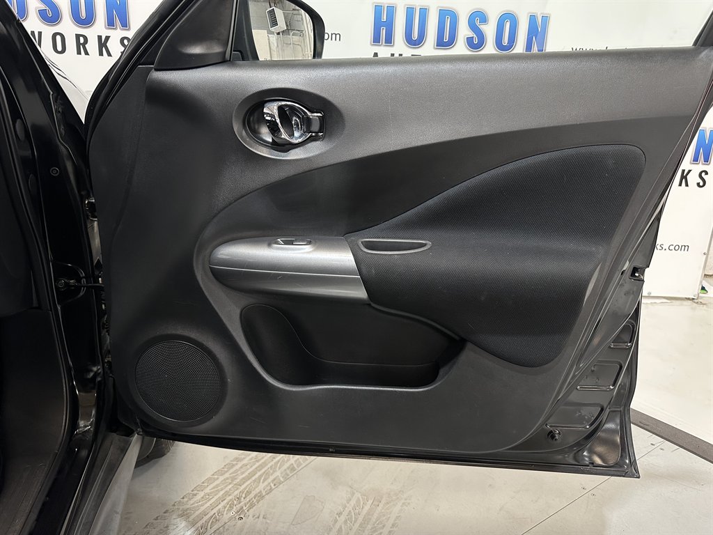 2015 Nissan JUKE S photo