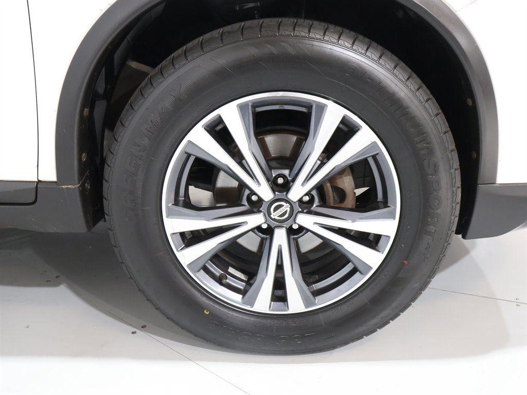 2017 Nissan Rogue - $16,600