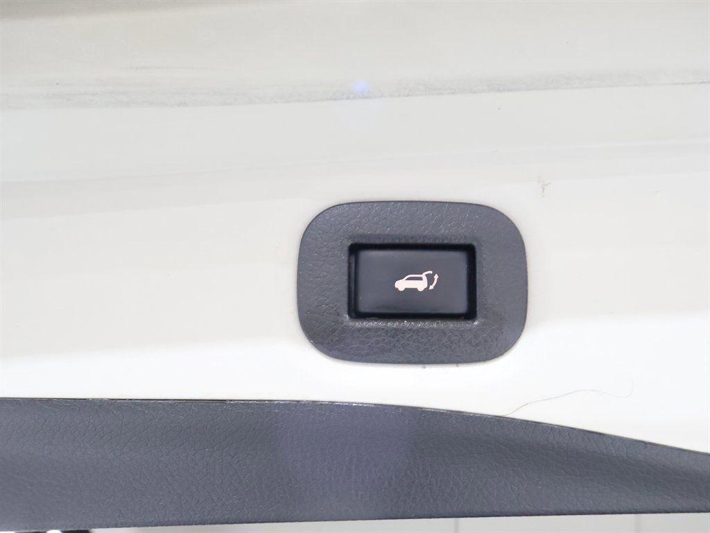 2017 Nissan Rogue - $16,600