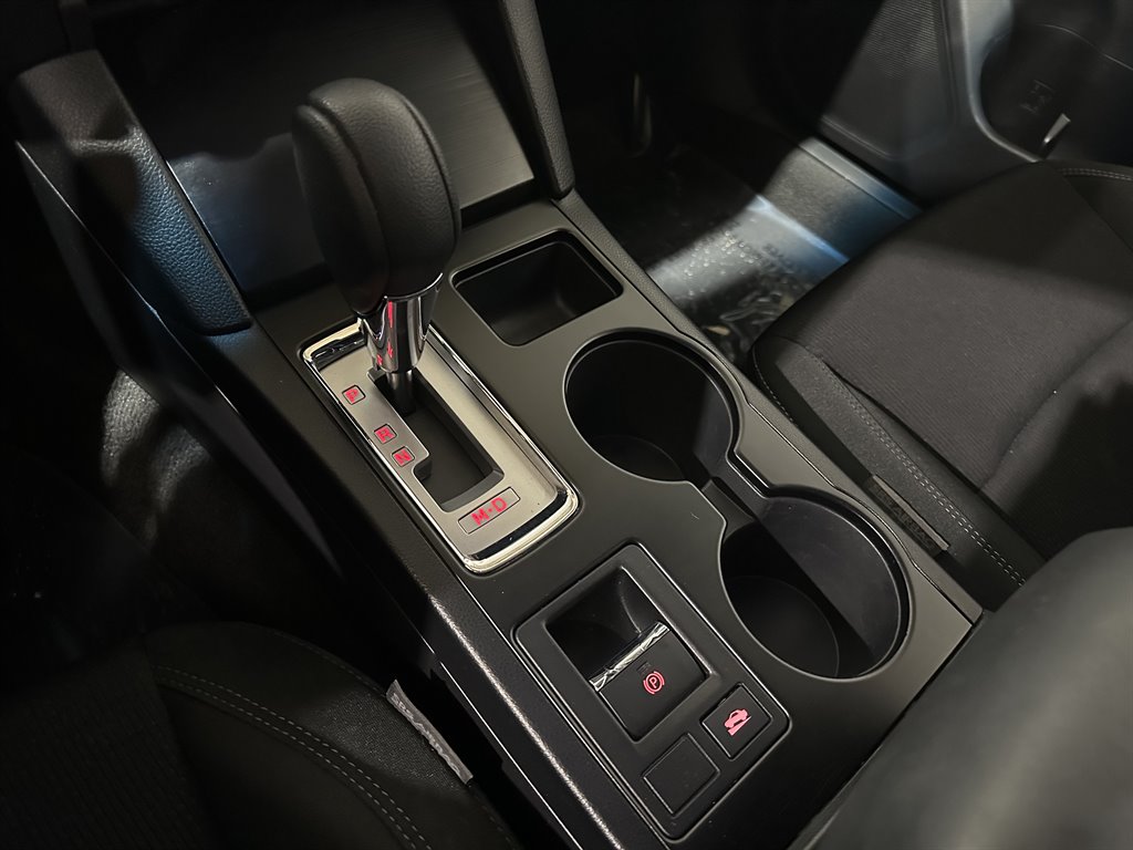 2019 Subaru Legacy photo
