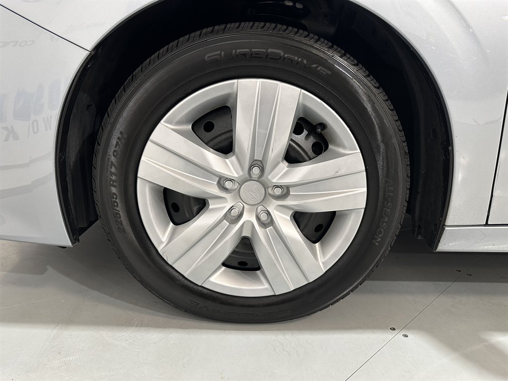 2020 Subaru Legacy photo