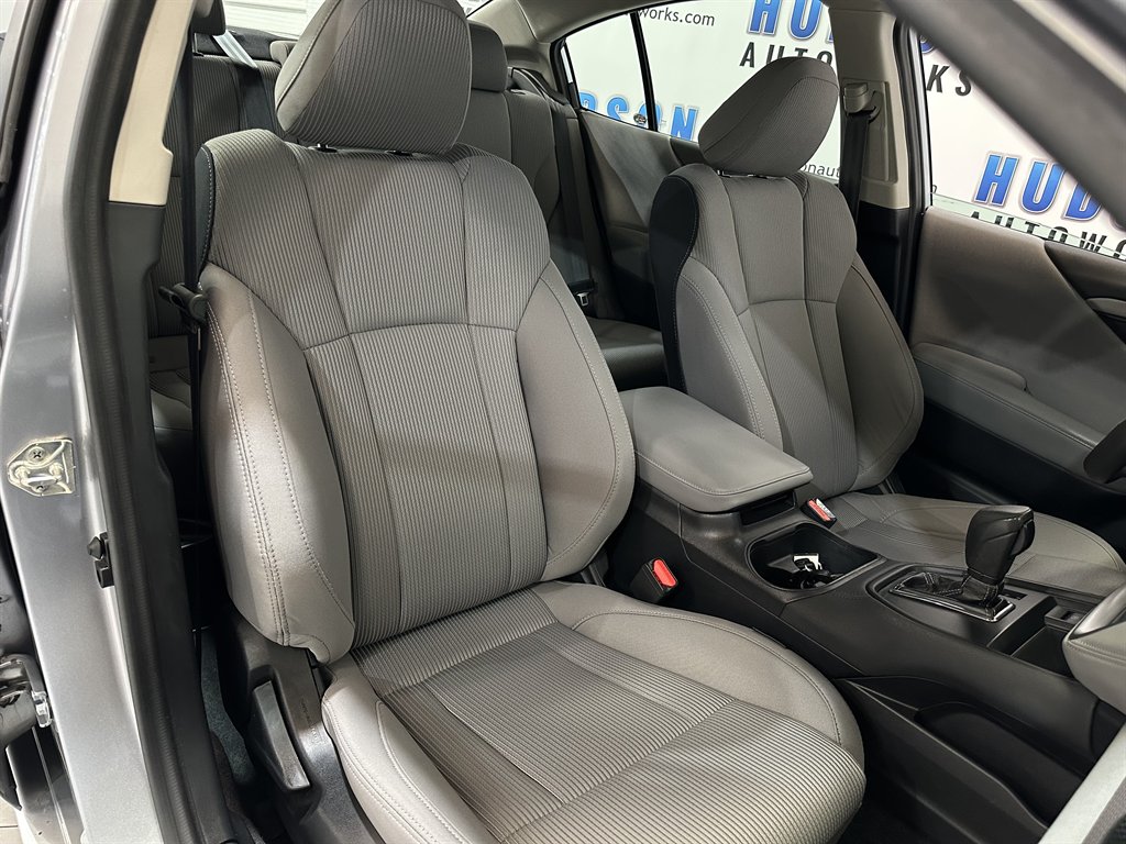 2020 Subaru Legacy photo