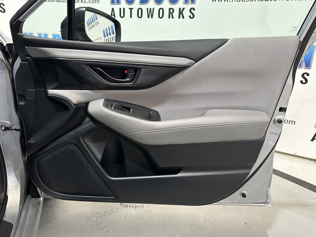 2020 Subaru Legacy photo