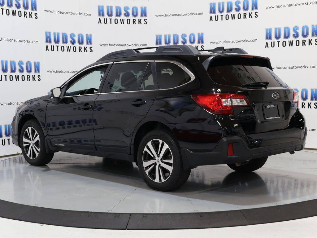 2018 Subaru Outback - $24,600