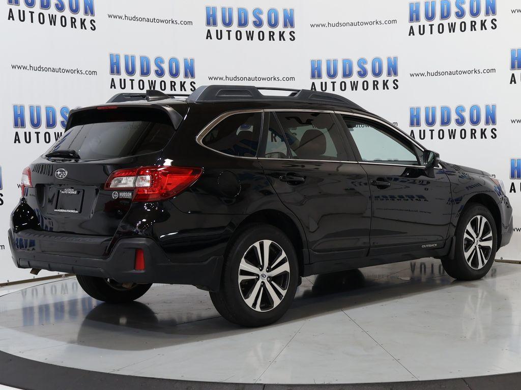 2018 Subaru Outback - $24,600
