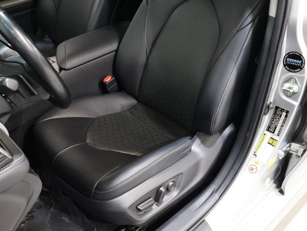 2019 Toyota Camry - $25,500