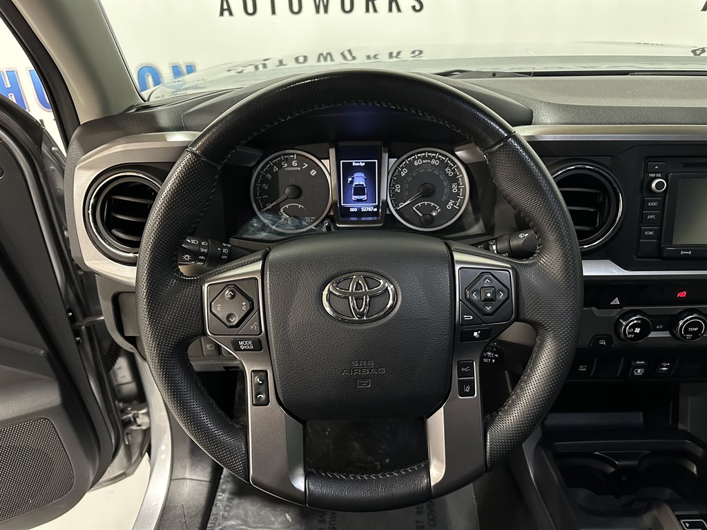 2018 Toyota Tacoma SR5 photo