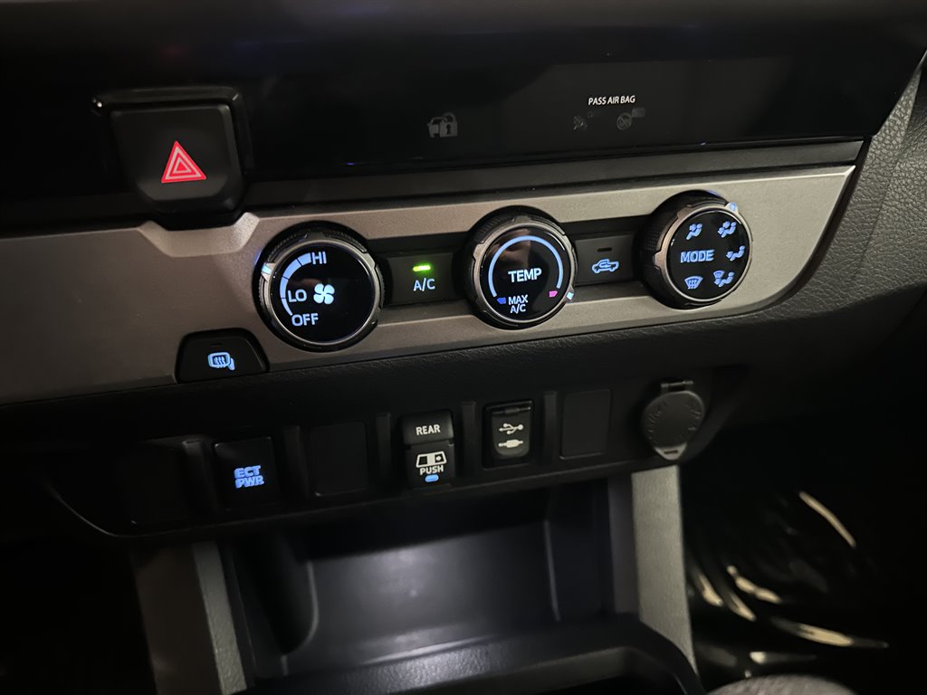 2018 Toyota Tacoma SR5 photo