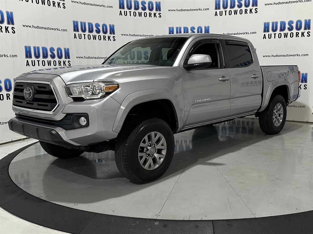 2018 Toyota Tacoma SR5 photo
