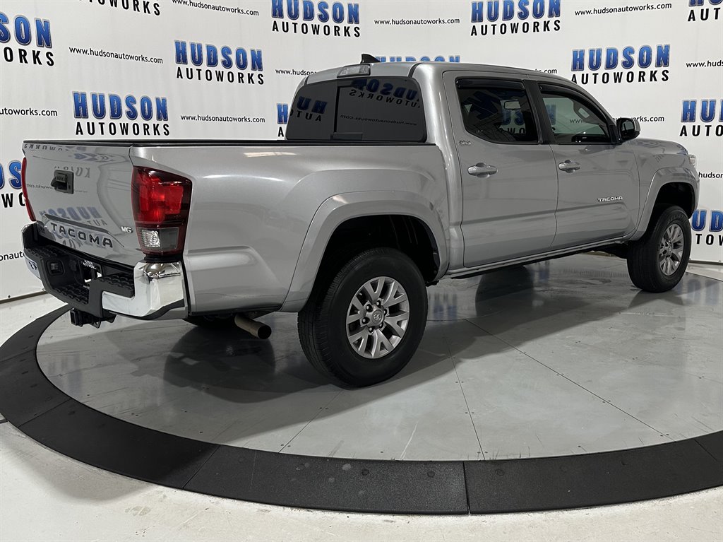 2018 Toyota Tacoma SR5 photo