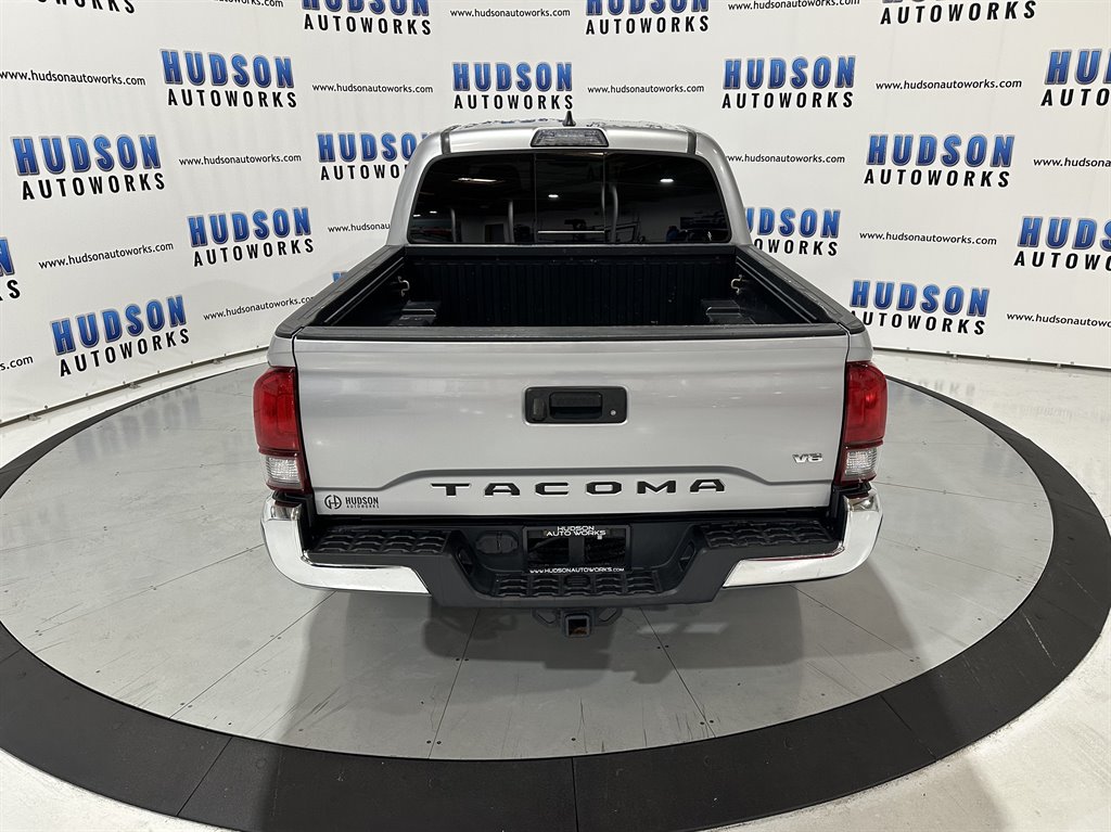 2018 Toyota Tacoma SR5 photo