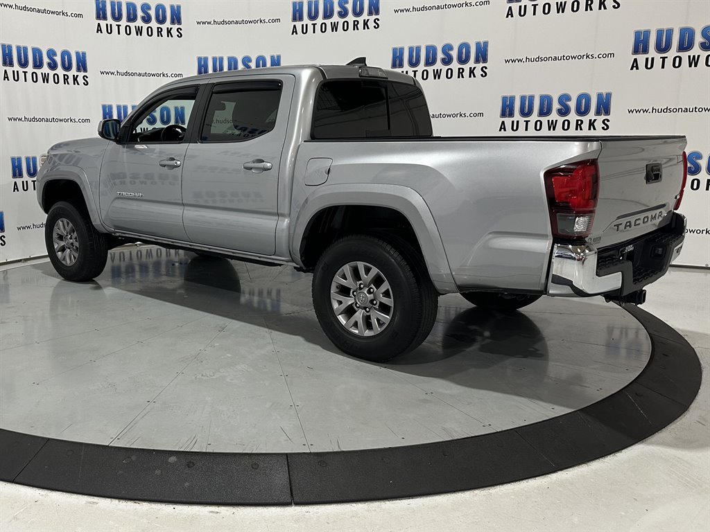 2018 Toyota Tacoma SR5 photo