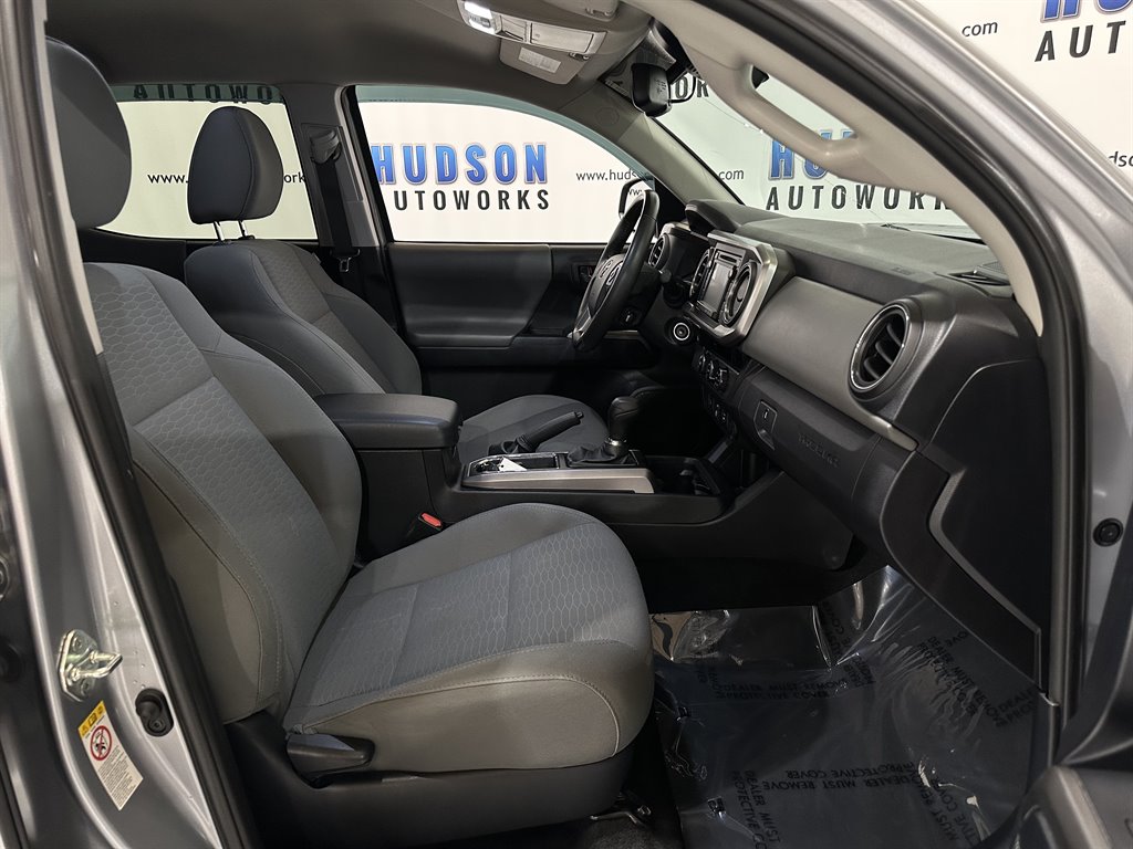 2018 Toyota Tacoma SR5 photo