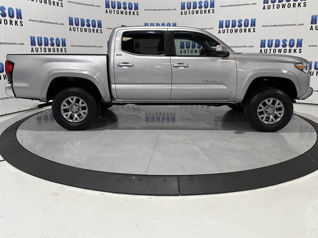 2018 Toyota Tacoma SR5 photo