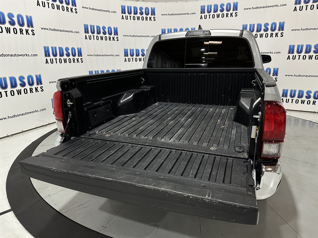 2018 Toyota Tacoma SR5 photo