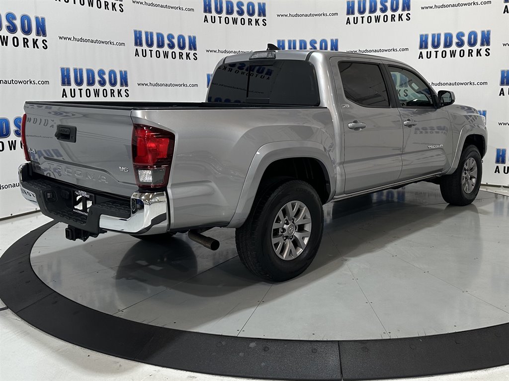 2018 Toyota Tacoma SR5 photo