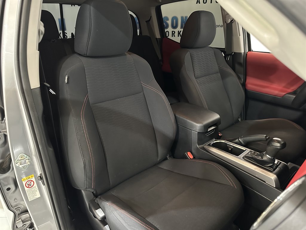 2018 Toyota Tacoma SR5 photo