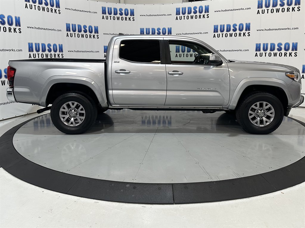 2018 Toyota Tacoma SR5 photo