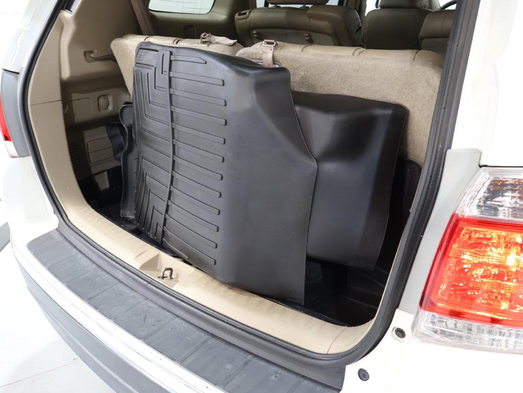 2013 Toyota Highlander - $13,500