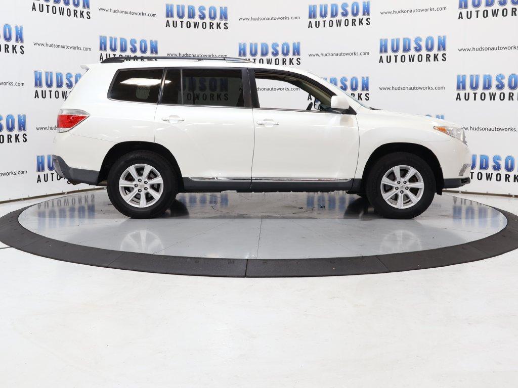 2013 Toyota Highlander - $13,500