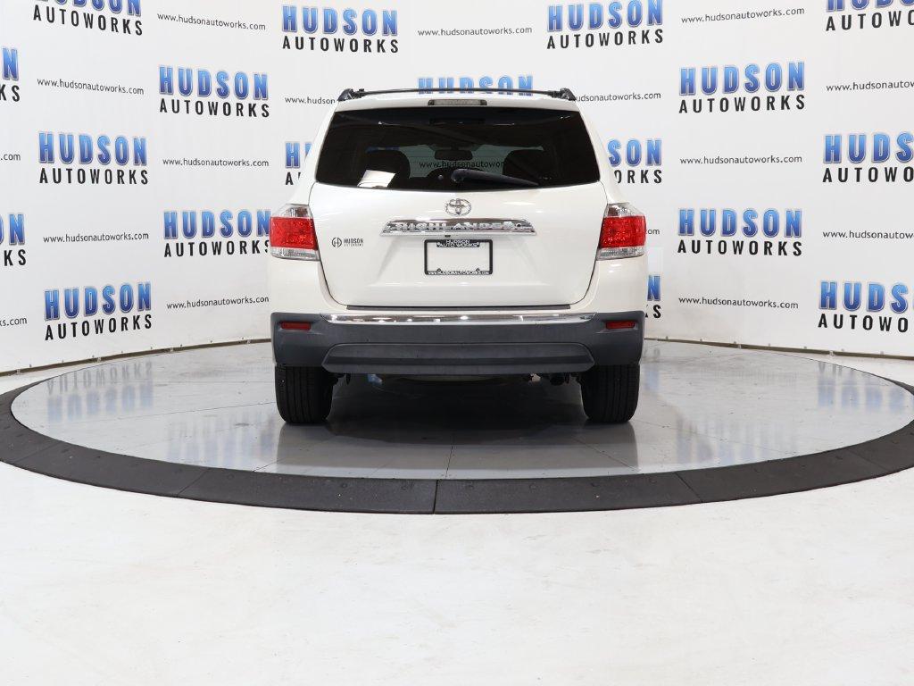 2013 Toyota Highlander - $13,500